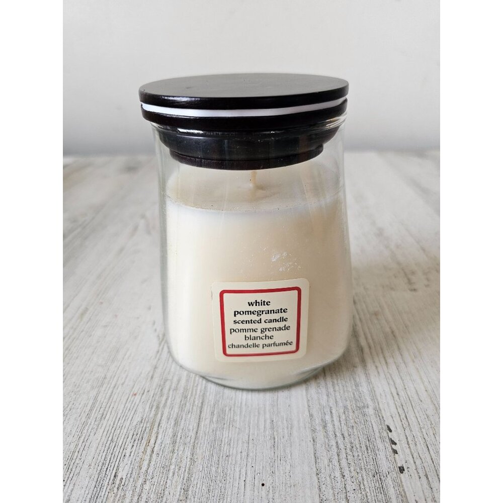 Pier 1 White pomegranate candle 15 oz scented‎ fall Xmas decor